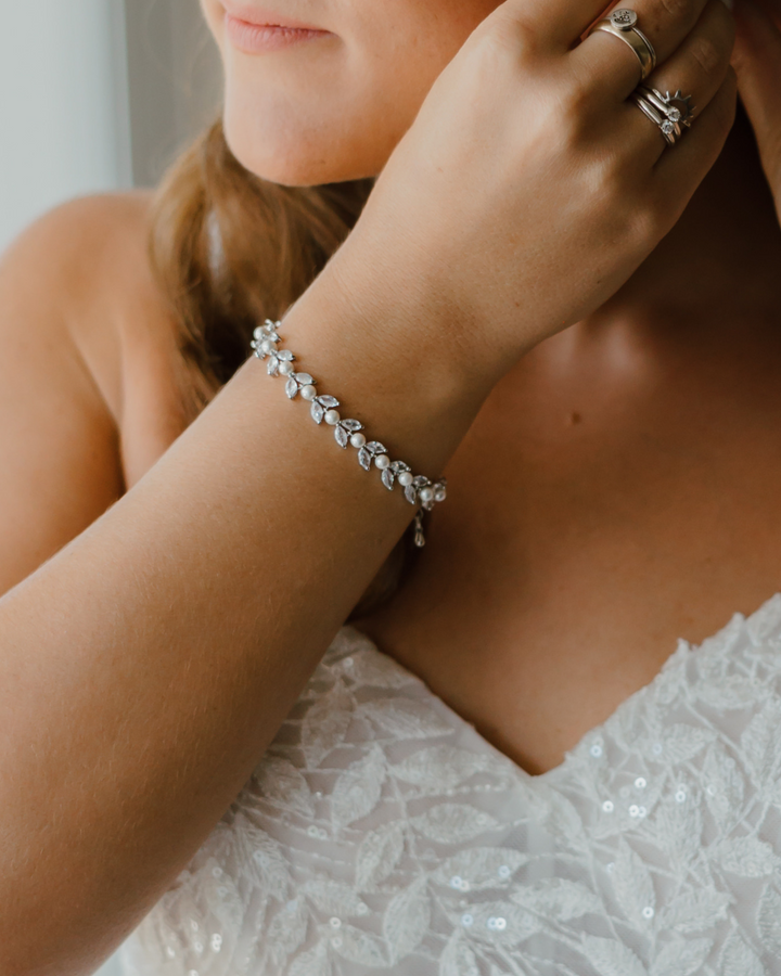 Wedding Bracelet with Pearls & Crystals