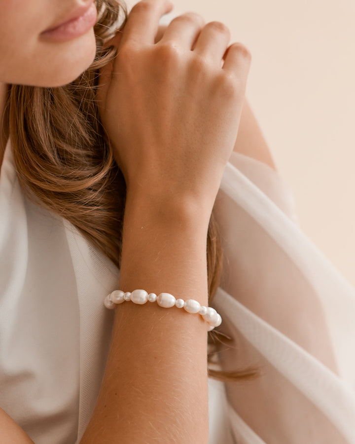 Pearl Stretch Bracelet