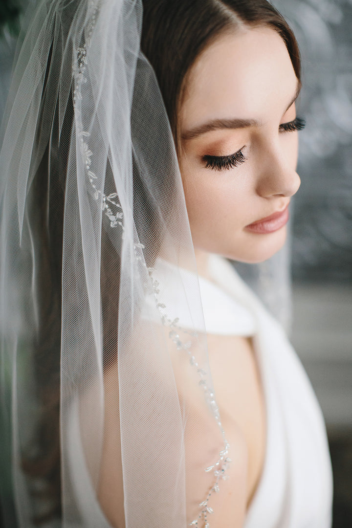 Floral Vine & Leaf Edge Veil