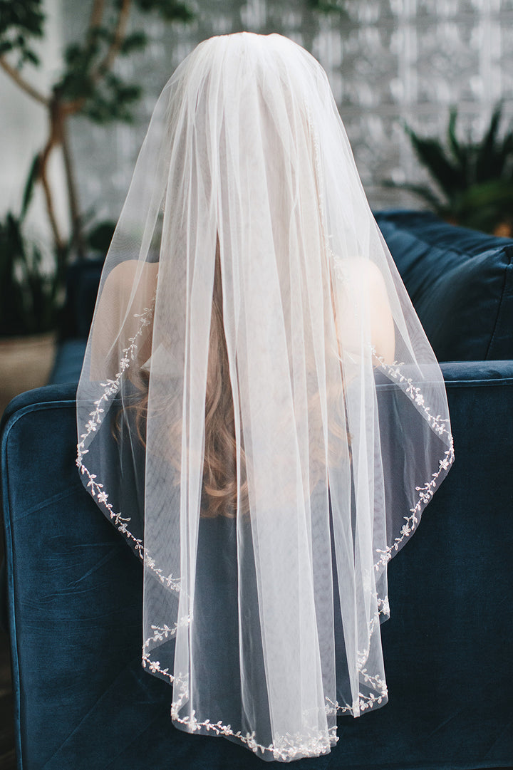 Floral Vine & Leaf Edge Veil