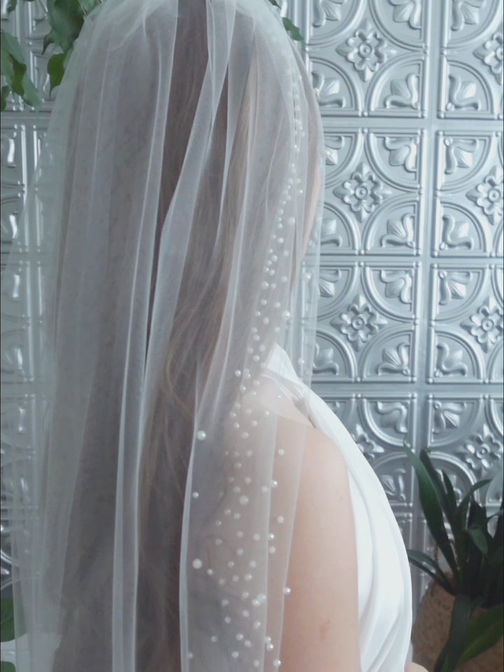 Selena Pearl Veil