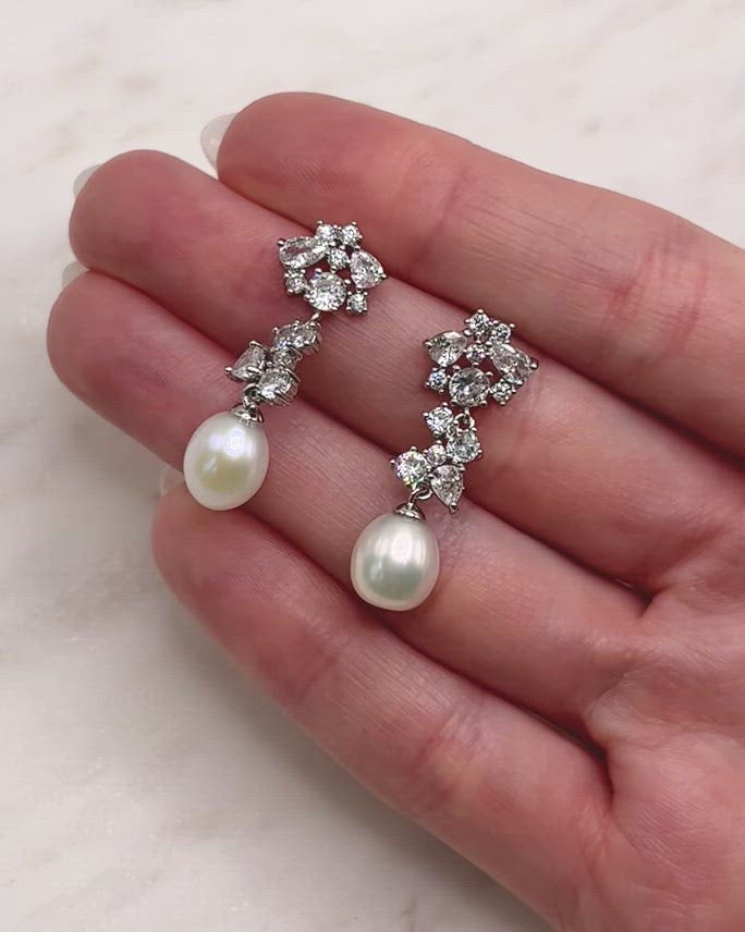 Silvia Pearl Earrings