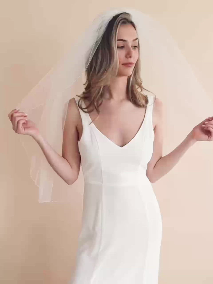 Simple Pearl Edge Veil