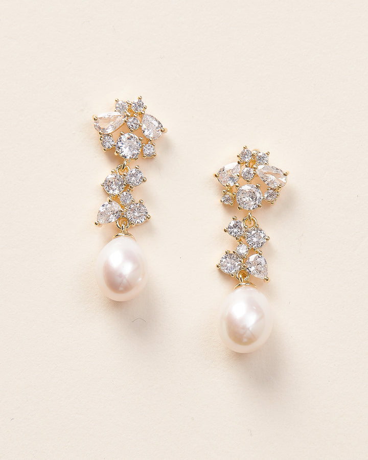 Silvia Pearl Earrings