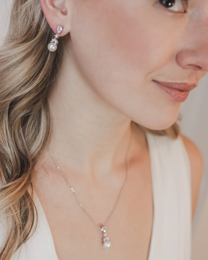 pearl bridesmaid jewerly