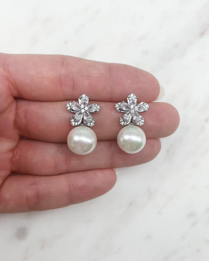 Cecilia Pearl Stud Earrings
