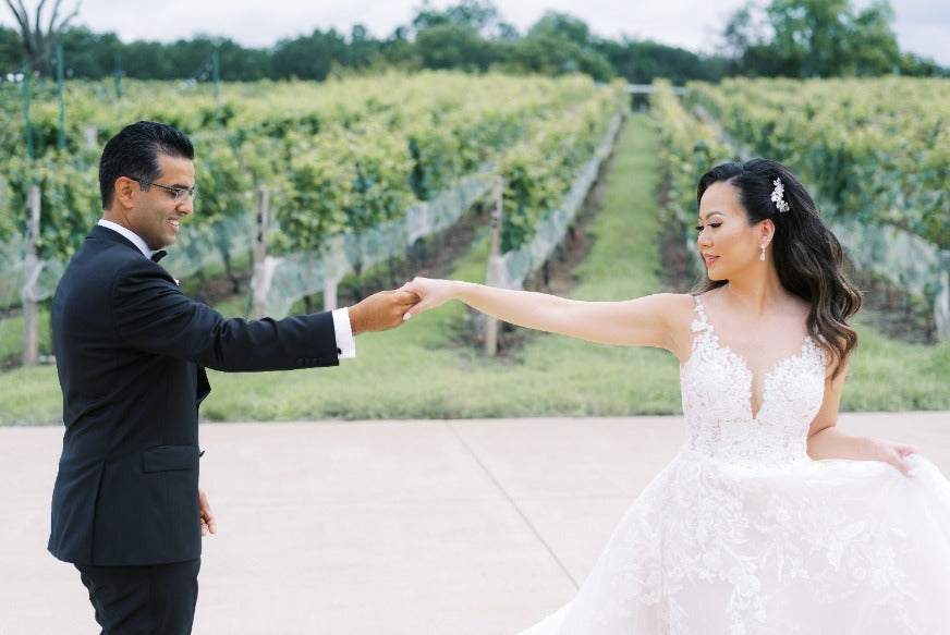 Current Obsession: Bride, Wint's Luxurious Wedding Day Style