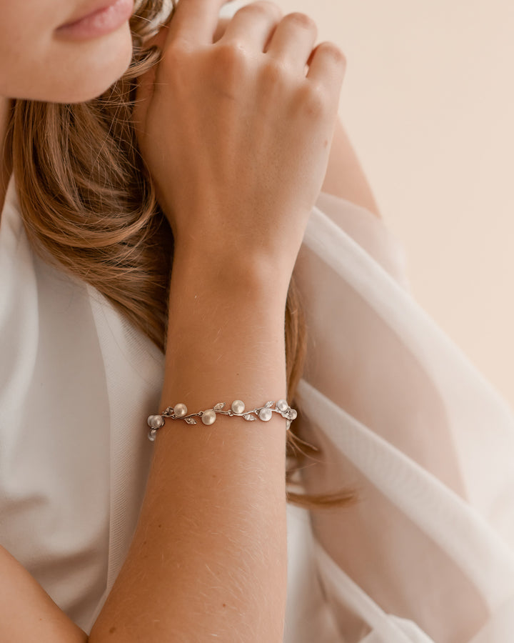 Ciara Pearl Bracelet