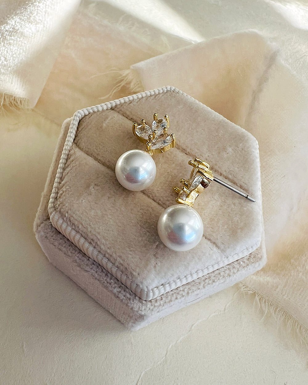 Gold Pearl Stud Earring