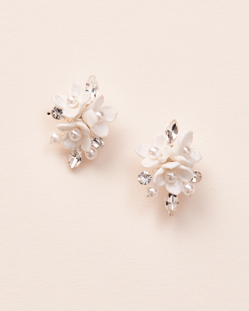 DESIGN pack of 3 floral stud earrings in faux pearl and gold tones DESIGN pack of 3 floral stud earrings in faux pearl and gold tones