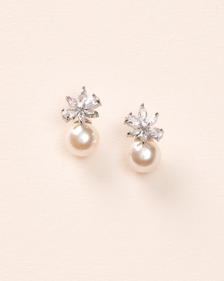 Wedding Pearl Stud Earrings
