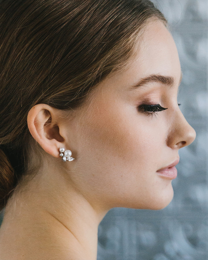 Liza Pearl Stud Earrings