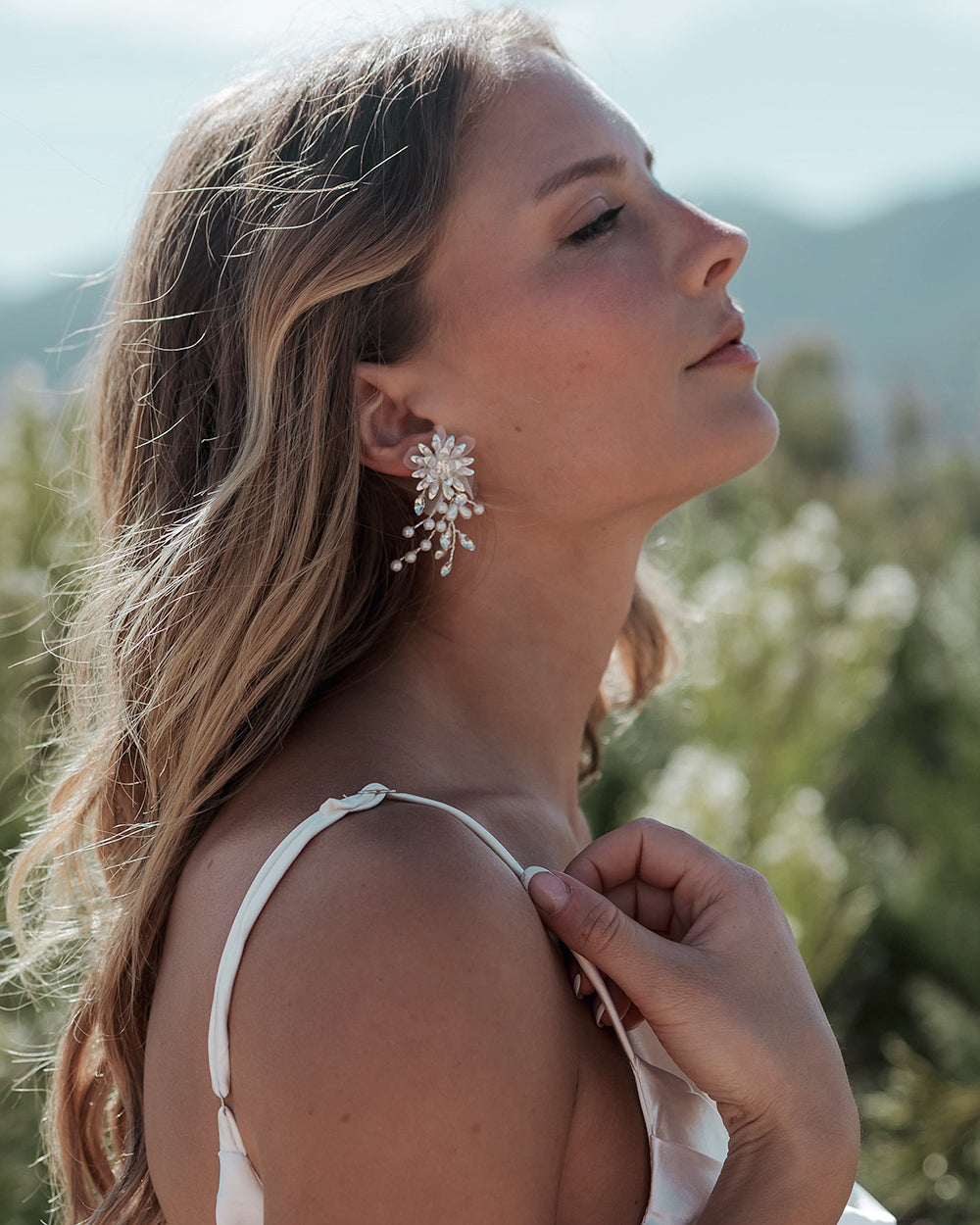 Neve Floral Earrings