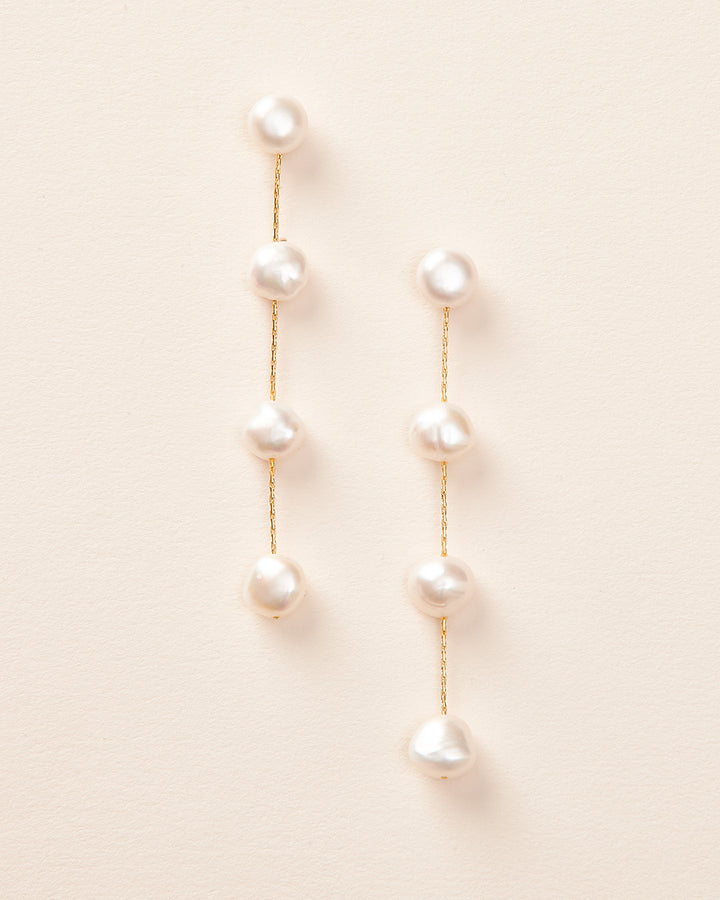 Pearl Dangle Earrings Gold