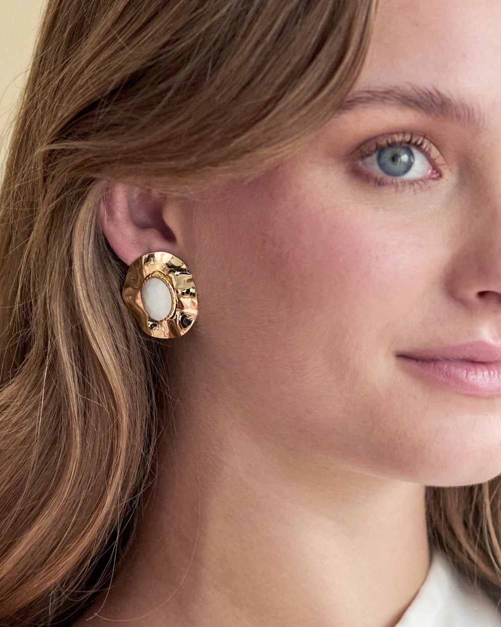 Gold Earrings with White Quartz 