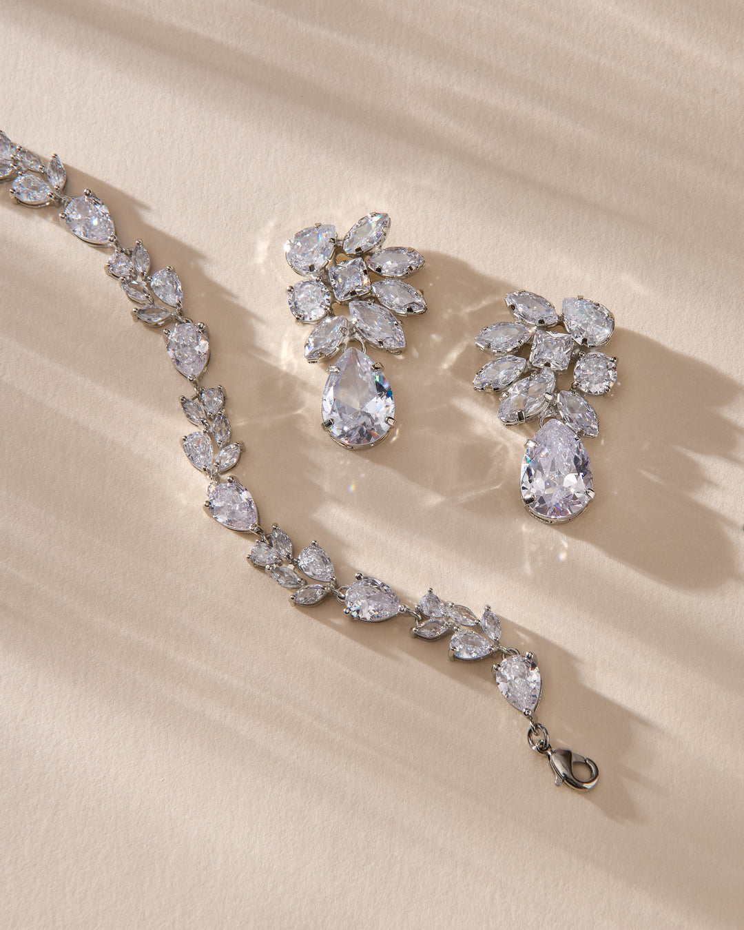 Vienna earrings matched with Lolita Bracelet. 