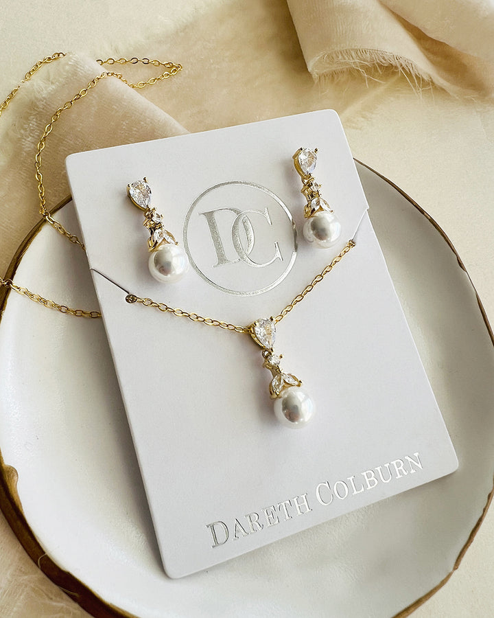 Gold Pearl Jewelry Set