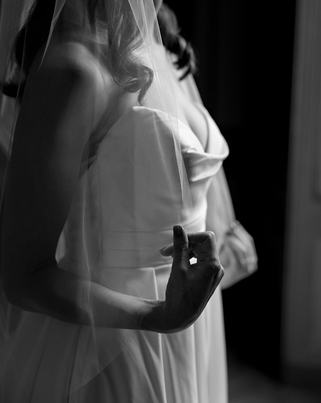 Erma Simple Pearl Edge Wedding Veil - Shop Bridal Veils | Dareth Colburn Fingertip - 36 Inches / Ivory