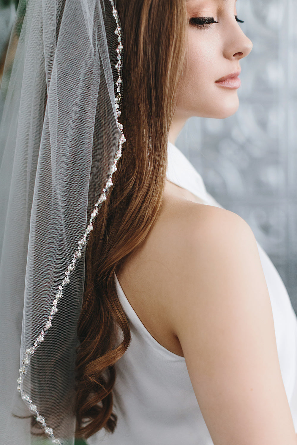 Lily Pearl Bridal Veil