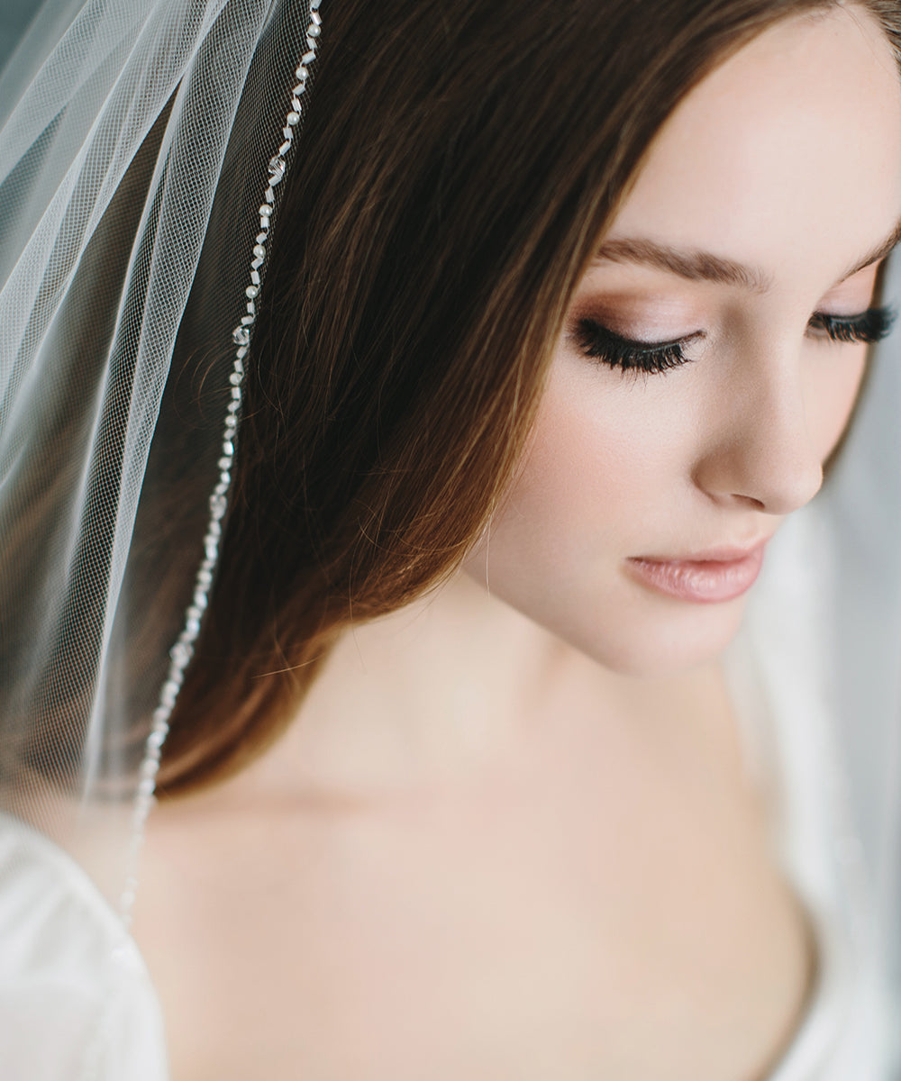 Minimalist wedding veil