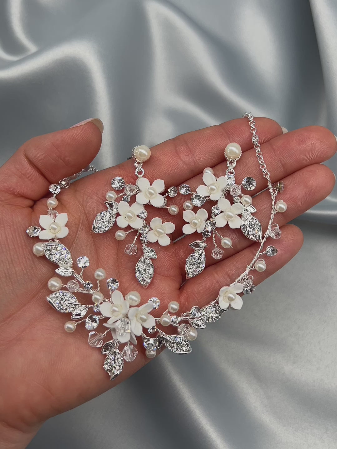 Bridal Jewelry Set with Pearls and Flowers