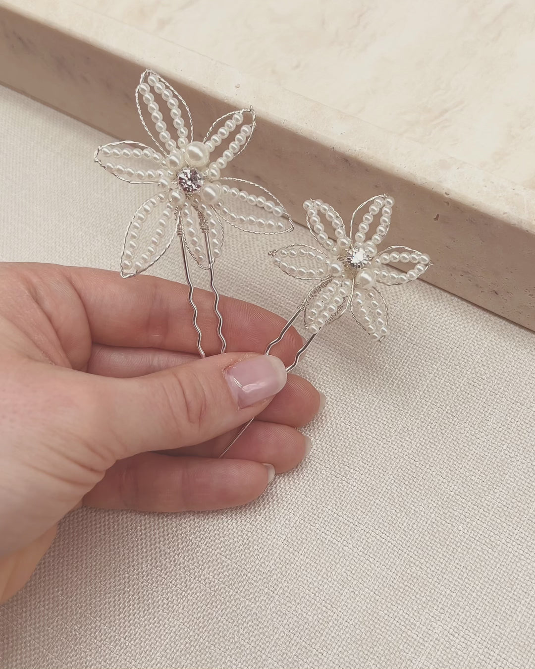 Cosamia Pearl Hair Pins (Set of 2)