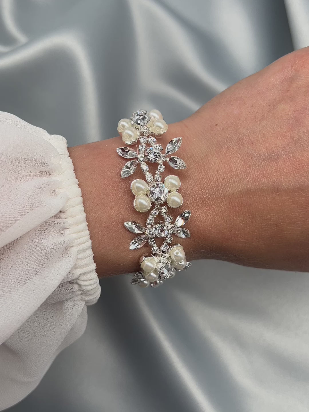 Wedding Bracelet with Pearls