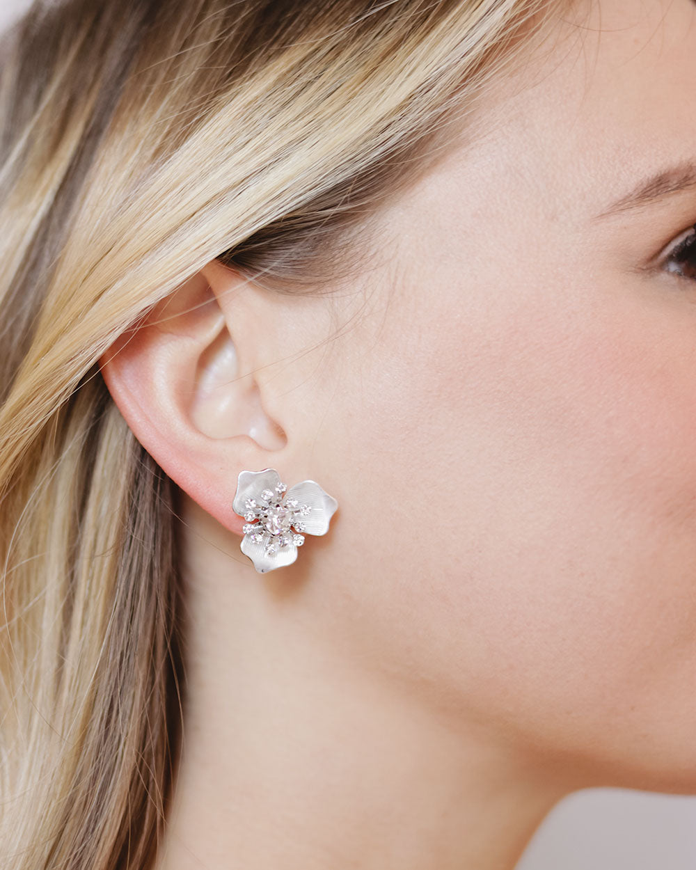 silver stud earrings for Wedding