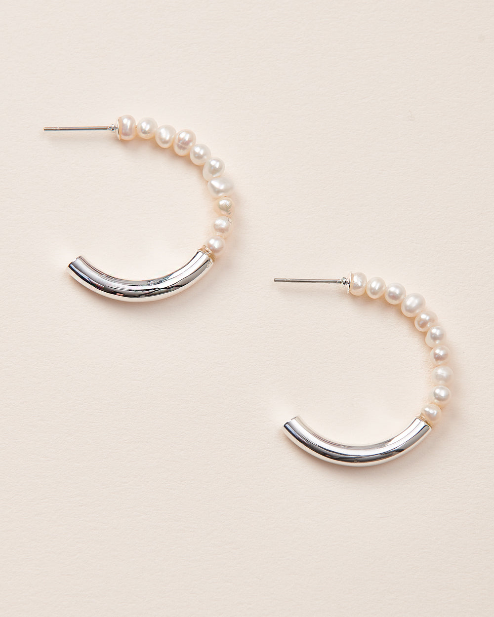 Silver Hoop earrings Pearls