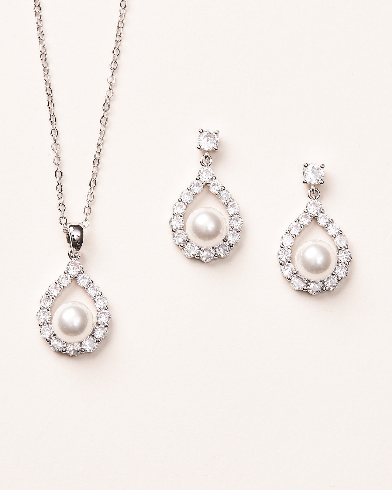 Bridesmaid necklace and fashion earring set