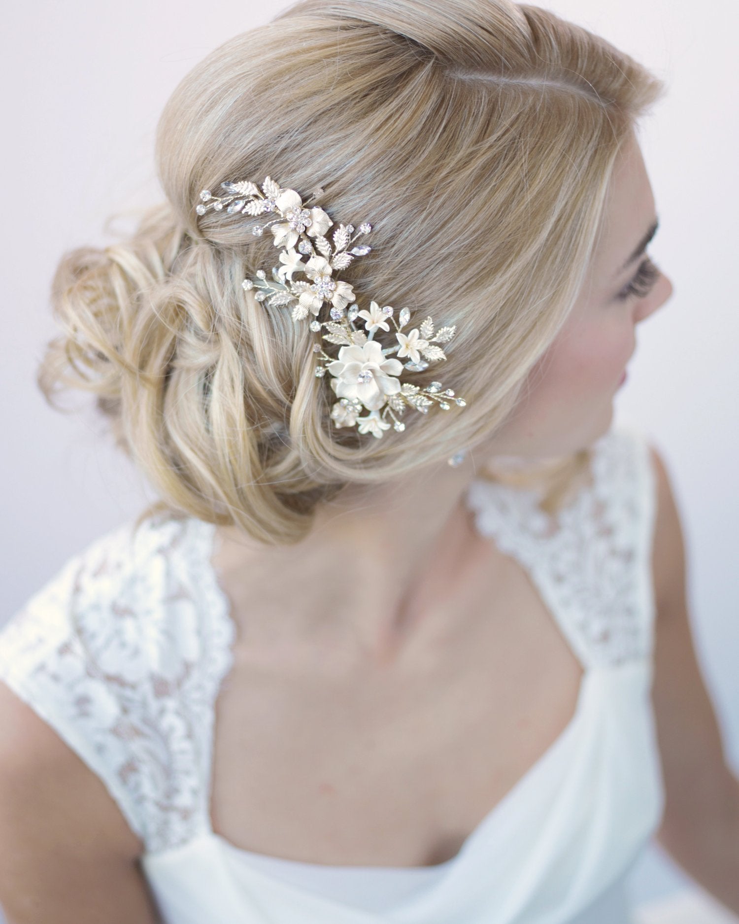 Ivory & Floral Clip - Wedding Accessories | Dareth
