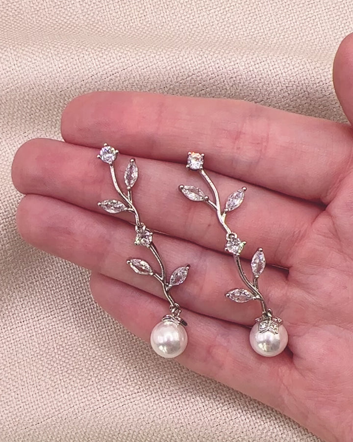 Pearl Floral Dangle Earrings